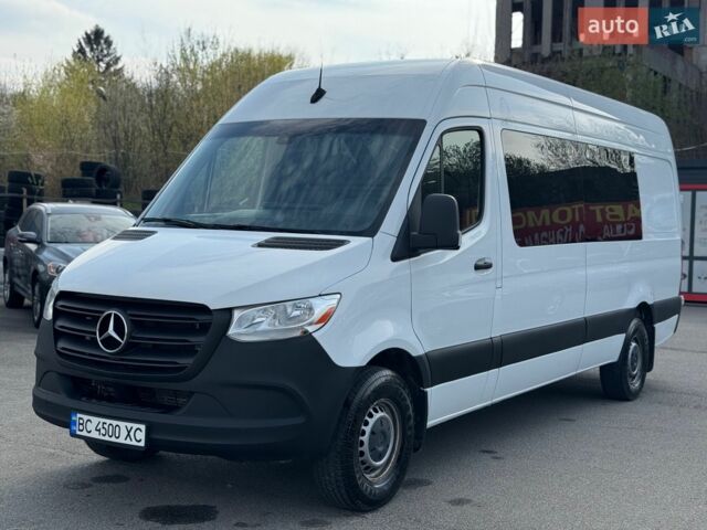 Белый Мерседес Sprinter, объемом двигателя 2.99 л и пробегом 335 тыс. км за 26900 $, фото 1 на Automoto.ua