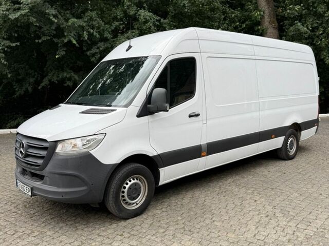 Белый Мерседес Sprinter, объемом двигателя 2.2 л и пробегом 225 тыс. км за 21500 $, фото 1 на Automoto.ua