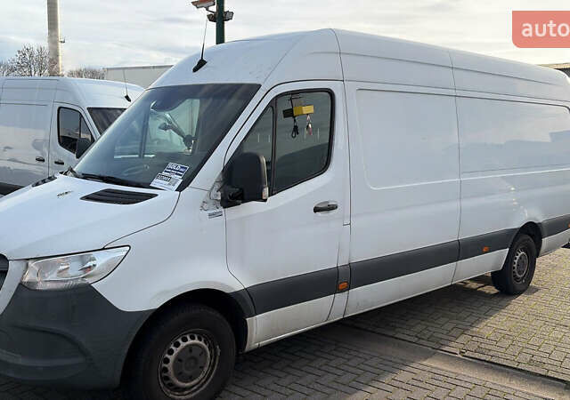 Білий Мерседес Sprinter, об'ємом двигуна 2.2 л та пробігом 186 тис. км за 25500 $, фото 1 на Automoto.ua