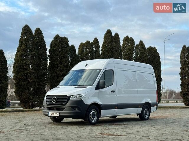 Белый Мерседес Sprinter, объемом двигателя 2.14 л и пробегом 233 тыс. км за 21700 $, фото 1 на Automoto.ua