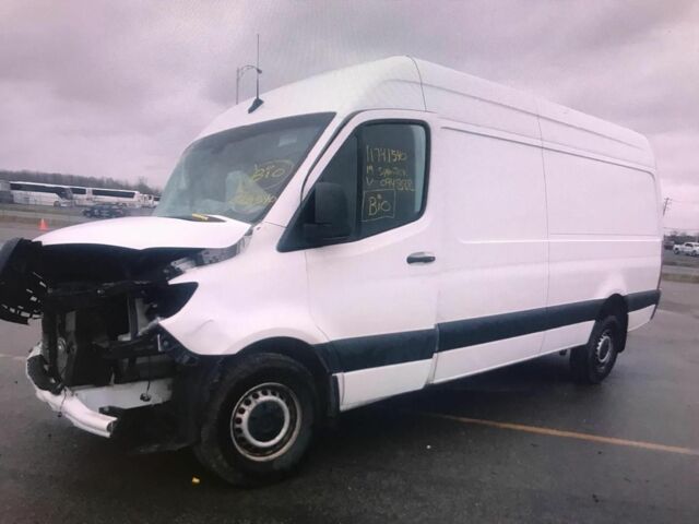 Белый Мерседес Sprinter, объемом двигателя 3 л и пробегом 80 тыс. км за 10000 $, фото 1 на Automoto.ua