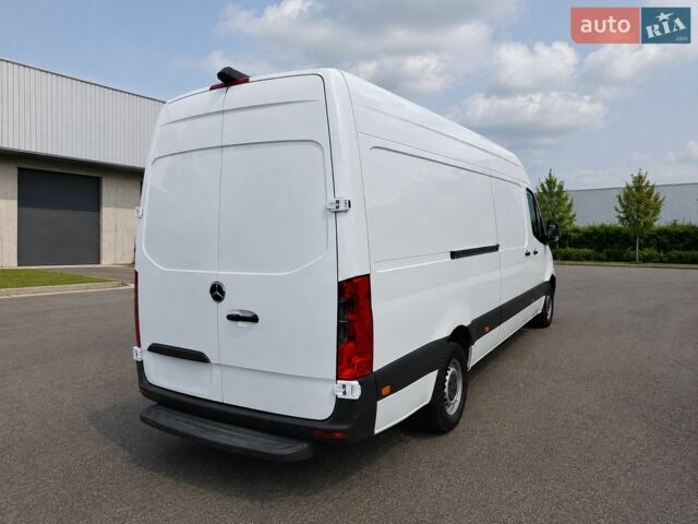 Белый Мерседес Sprinter, объемом двигателя 2.14 л и пробегом 265 тыс. км за 22500 $, фото 1 на Automoto.ua