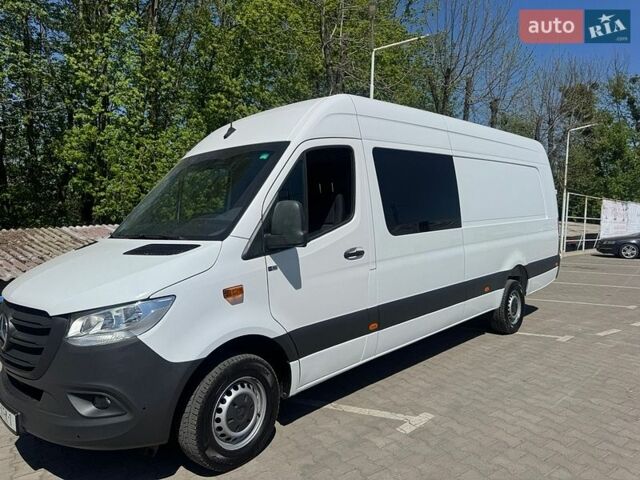 Белый Мерседес Sprinter, объемом двигателя 2.2 л и пробегом 167 тыс. км за 35000 $, фото 1 на Automoto.ua
