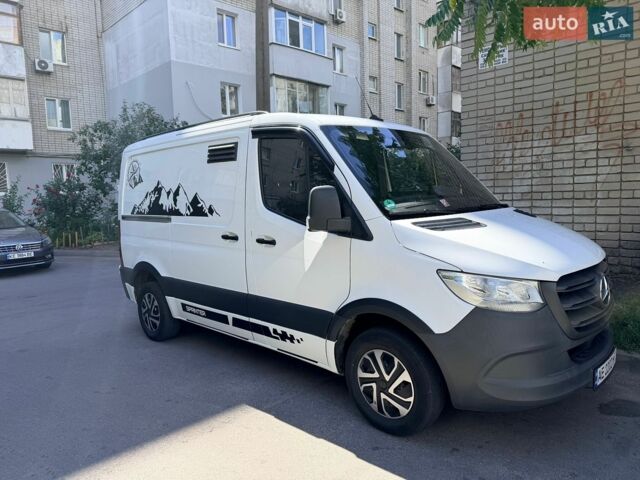 Белый Мерседес Sprinter, объемом двигателя 2.14 л и пробегом 297 тыс. км за 20500 $, фото 1 на Automoto.ua