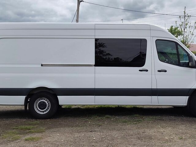 Білий Мерседес Sprinter, об'ємом двигуна 2.99 л та пробігом 680 тис. км за 25000 $, фото 1 на Automoto.ua