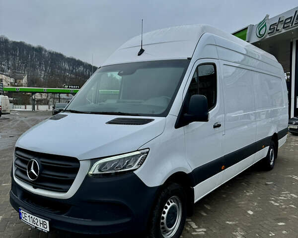 Белый Мерседес Sprinter, объемом двигателя 2.99 л и пробегом 51 тыс. км за 67637 $, фото 1 на Automoto.ua