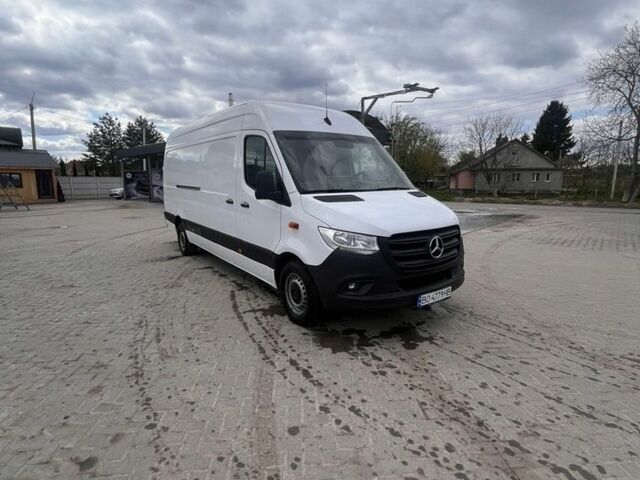 Белый Мерседес Sprinter, объемом двигателя 2.2 л и пробегом 121 тыс. км за 29900 $, фото 1 на Automoto.ua