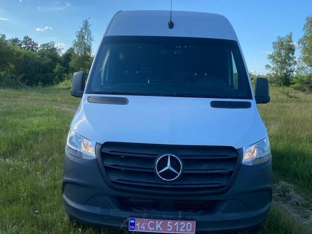 Белый Мерседес Sprinter, объемом двигателя 2.99 л и пробегом 353 тыс. км за 29500 $, фото 1 на Automoto.ua