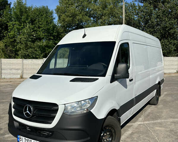 Белый Мерседес Sprinter, объемом двигателя 2.99 л и пробегом 65 тыс. км за 31800 $, фото 1 на Automoto.ua