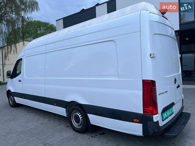 Белый Мерседес Sprinter, объемом двигателя 2.17 л и пробегом 364 тыс. км за 33950 $, фото 1 на Automoto.ua
