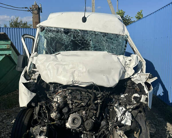 Белый Мерседес Sprinter, объемом двигателя 1.95 л и пробегом 150 тыс. км за 8000 $, фото 1 на Automoto.ua