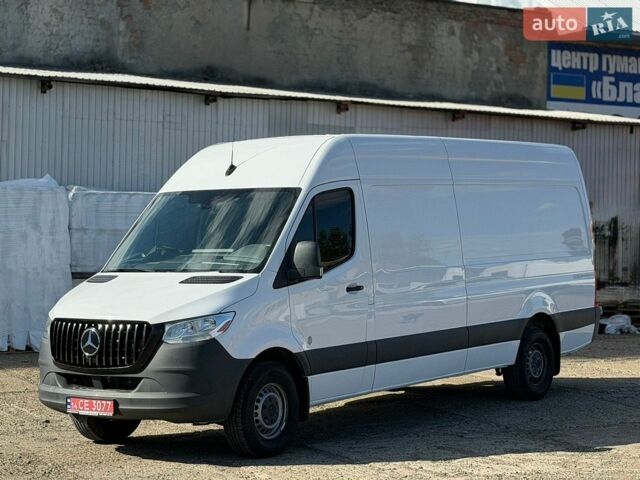 Белый Мерседес Sprinter, объемом двигателя 3 л и пробегом 72 тыс. км за 34000 $, фото 1 на Automoto.ua
