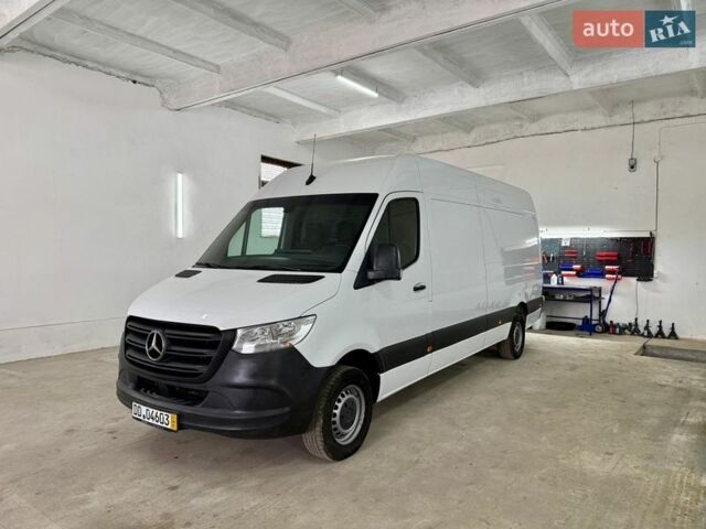Белый Мерседес Sprinter, объемом двигателя 2.14 л и пробегом 186 тыс. км за 25500 $, фото 1 на Automoto.ua