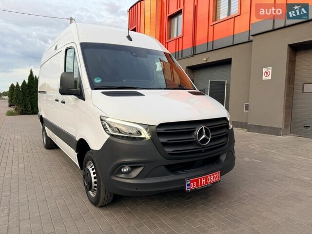 Белый Мерседес Sprinter, объемом двигателя 2.2 л и пробегом 227 тыс. км за 29900 $, фото 1 на Automoto.ua
