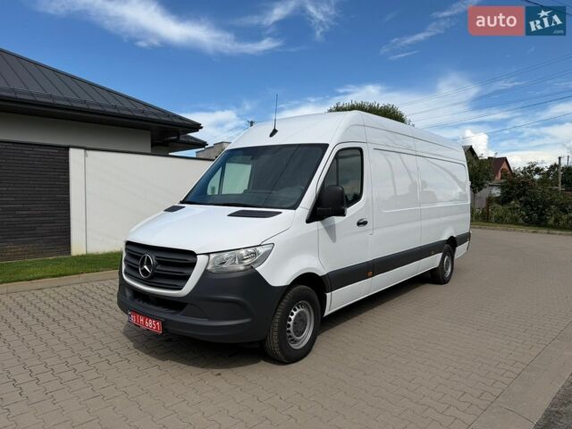 Білий Мерседес Sprinter, об'ємом двигуна 0 л та пробігом 299 тис. км за 21900 $, фото 1 на Automoto.ua