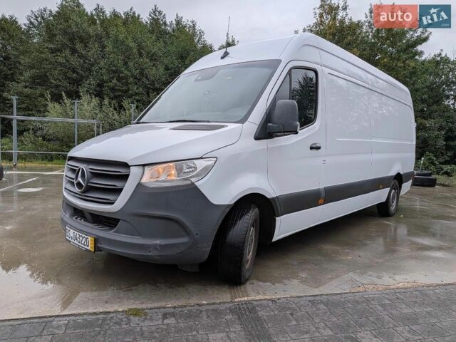 Белый Мерседес Sprinter, объемом двигателя 2.14 л и пробегом 272 тыс. км за 22900 $, фото 1 на Automoto.ua