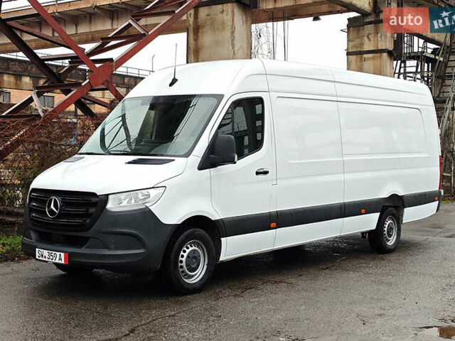 Белый Мерседес Sprinter, объемом двигателя 2.2 л и пробегом 314 тыс. км за 24900 $, фото 1 на Automoto.ua
