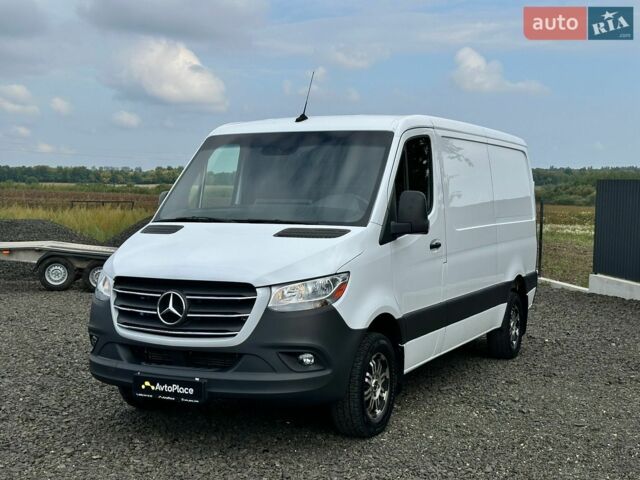 Белый Мерседес Sprinter, объемом двигателя 3 л и пробегом 72 тыс. км за 29500 $, фото 1 на Automoto.ua