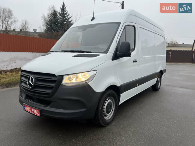 Білий Мерседес Sprinter, об'ємом двигуна 2.2 л та пробігом 250 тис. км за 20999 $, фото 1 на Automoto.ua