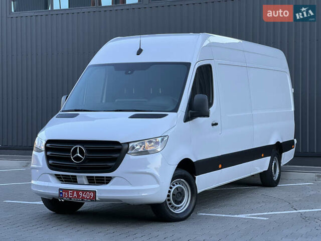 Белый Мерседес Sprinter, объемом двигателя 2.2 л и пробегом 203 тыс. км за 23800 $, фото 1 на Automoto.ua