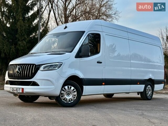 Белый Мерседес Sprinter, объемом двигателя 2.2 л и пробегом 333 тыс. км за 29400 $, фото 1 на Automoto.ua
