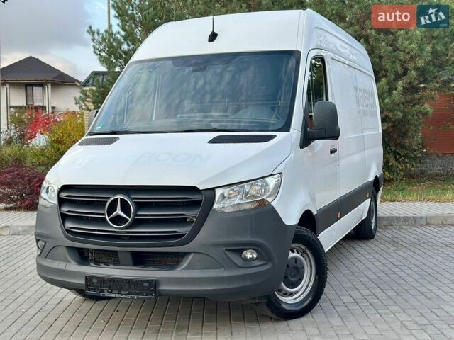 Білий Мерседес Sprinter, об'ємом двигуна 1.99 л та пробігом 210 тис. км за 24999 $, фото 1 на Automoto.ua