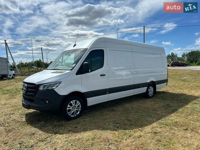Белый Мерседес Sprinter, объемом двигателя 2 л и пробегом 145 тыс. км за 28999 $, фото 1 на Automoto.ua