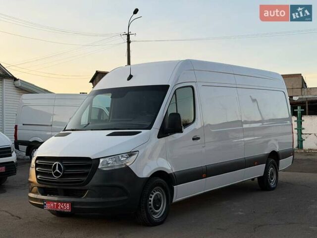 Белый Мерседес Sprinter, объемом двигателя 2.99 л и пробегом 287 тыс. км за 34800 $, фото 1 на Automoto.ua