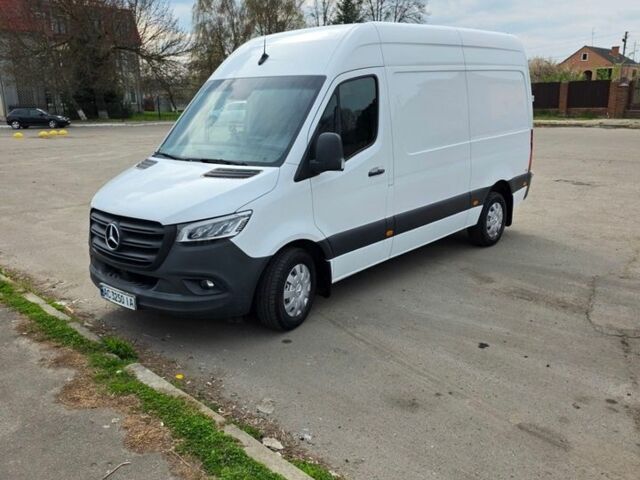 Белый Мерседес Sprinter, объемом двигателя 1.95 л и пробегом 156 тыс. км за 34900 $, фото 1 на Automoto.ua