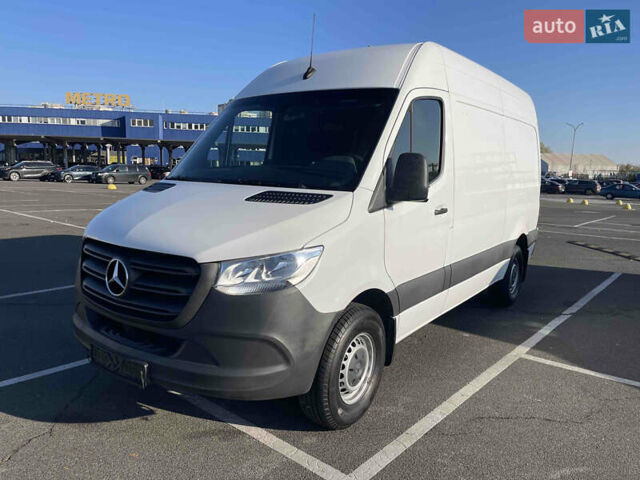 Белый Мерседес Sprinter, объемом двигателя 3 л и пробегом 69 тыс. км за 34999 $, фото 1 на Automoto.ua