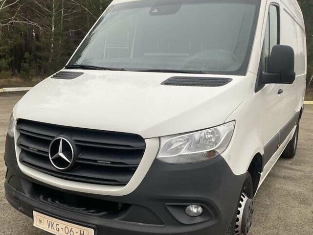 Белый Мерседес Sprinter, объемом двигателя 2.14 л и пробегом 224 тыс. км за 27900 $, фото 1 на Automoto.ua