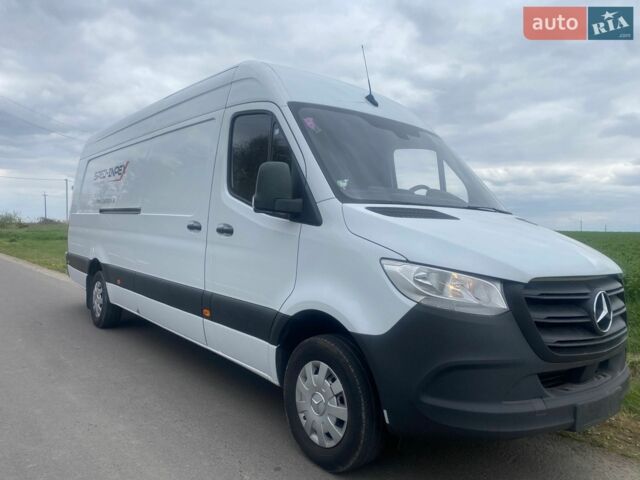 Белый Мерседес Sprinter, объемом двигателя 2.14 л и пробегом 291 тыс. км за 28500 $, фото 1 на Automoto.ua