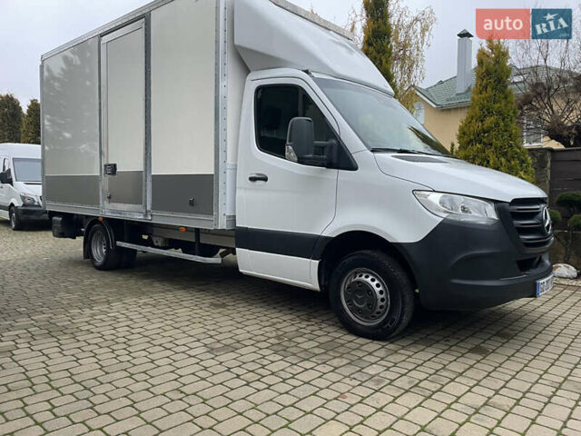 Белый Мерседес Sprinter, объемом двигателя 2.2 л и пробегом 179 тыс. км за 31000 $, фото 1 на Automoto.ua