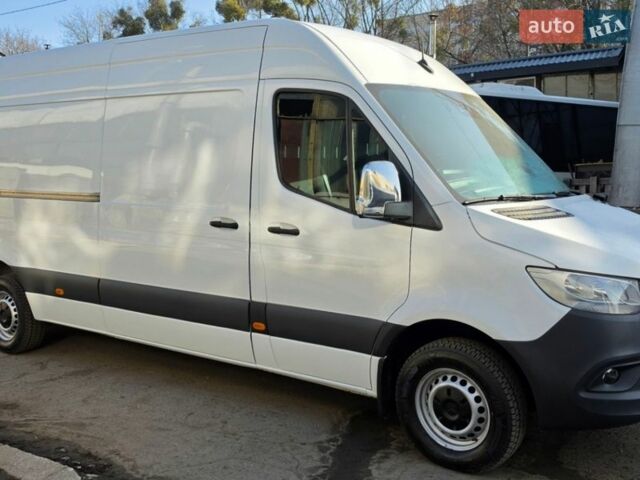 Белый Мерседес Sprinter, объемом двигателя 2.2 л и пробегом 316 тыс. км за 28700 $, фото 1 на Automoto.ua