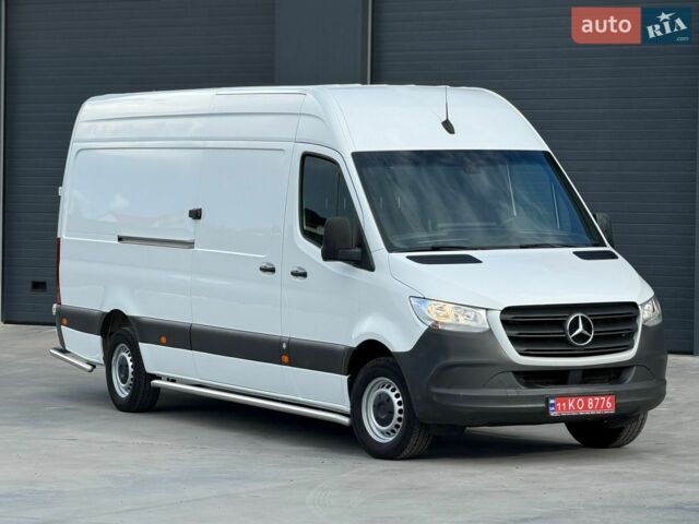 Белый Мерседес Sprinter, объемом двигателя 2 л и пробегом 207 тыс. км за 26700 $, фото 1 на Automoto.ua