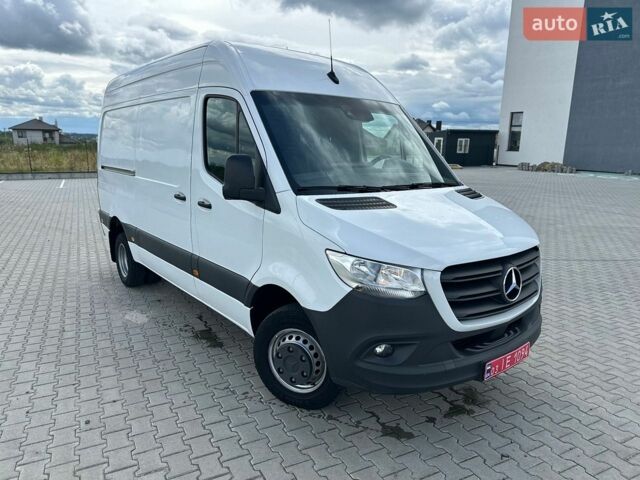 Белый Мерседес Sprinter, объемом двигателя 2.14 л и пробегом 233 тыс. км за 28600 $, фото 1 на Automoto.ua
