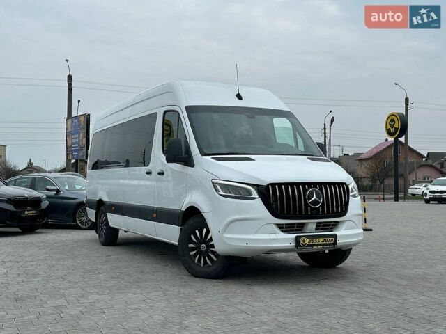 Белый Мерседес Sprinter, объемом двигателя 2.99 л и пробегом 22 тыс. км за 89000 $, фото 1 на Automoto.ua