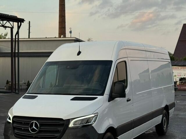 Белый Мерседес Sprinter, объемом двигателя 2.99 л и пробегом 121 тыс. км за 40500 $, фото 1 на Automoto.ua