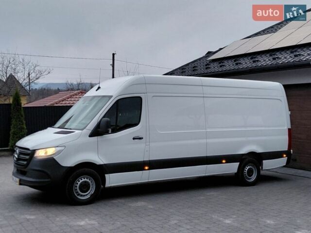 Белый Мерседес Sprinter, объемом двигателя 2 л и пробегом 198 тыс. км за 26800 $, фото 1 на Automoto.ua