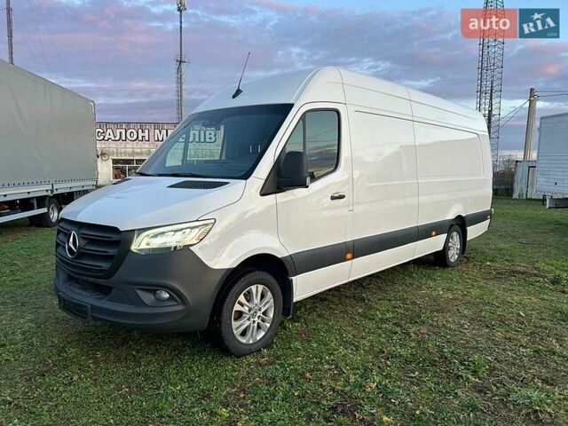 Белый Мерседес Sprinter, объемом двигателя 2 л и пробегом 145 тыс. км за 28999 $, фото 1 на Automoto.ua