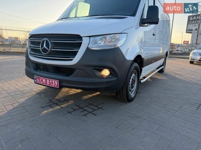 Белый Мерседес Sprinter, объемом двигателя 2 л и пробегом 211 тыс. км за 27950 $, фото 1 на Automoto.ua