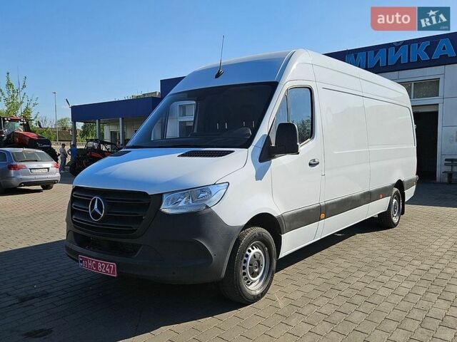 Белый Мерседес Sprinter, объемом двигателя 1.95 л и пробегом 194 тыс. км за 26800 $, фото 1 на Automoto.ua