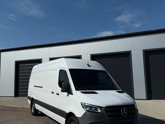 Белый Мерседес Sprinter, объемом двигателя 2.99 л и пробегом 121 тыс. км за 40200 $, фото 1 на Automoto.ua