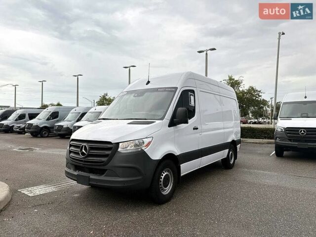 Белый Мерседес Sprinter, объемом двигателя 3 л и пробегом 60 тыс. км за 13500 $, фото 1 на Automoto.ua