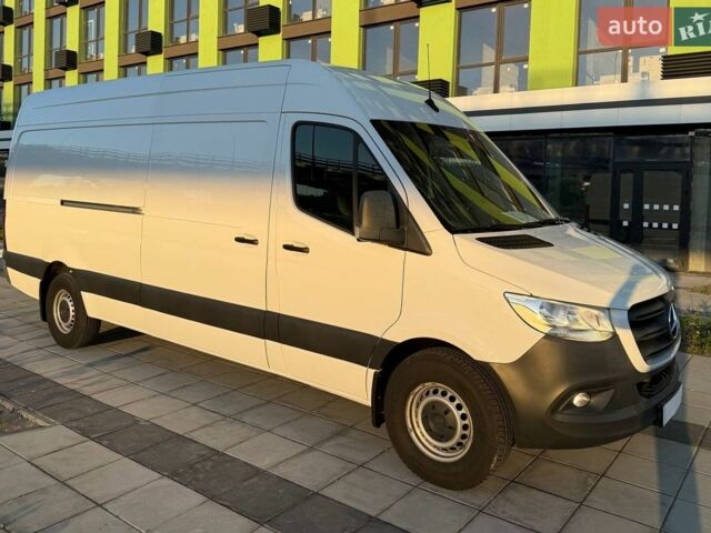 Белый Мерседес Sprinter, объемом двигателя 2.99 л и пробегом 100 тыс. км за 39999 $, фото 1 на Automoto.ua