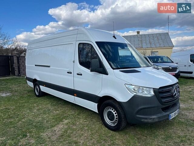 Белый Мерседес Sprinter, объемом двигателя 1.99 л и пробегом 269 тыс. км за 24900 $, фото 1 на Automoto.ua