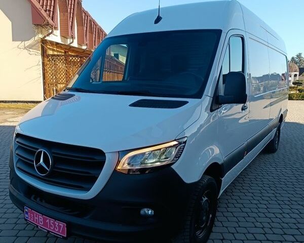 Белый Мерседес Sprinter, объемом двигателя 1.95 л и пробегом 335 тыс. км за 30500 $, фото 1 на Automoto.ua