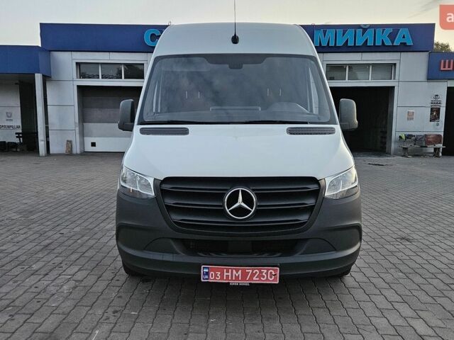 Белый Мерседес Sprinter, объемом двигателя 2 л и пробегом 211 тыс. км за 26300 $, фото 1 на Automoto.ua