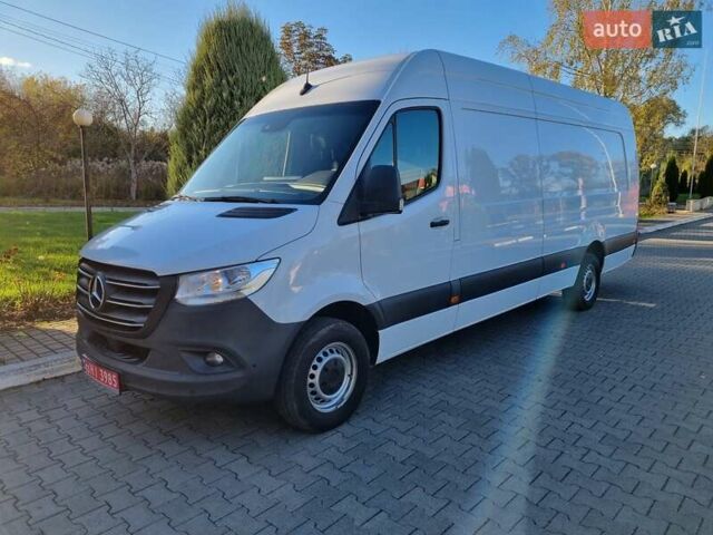 Белый Мерседес Sprinter, объемом двигателя 2 л и пробегом 292 тыс. км за 35250 $, фото 1 на Automoto.ua