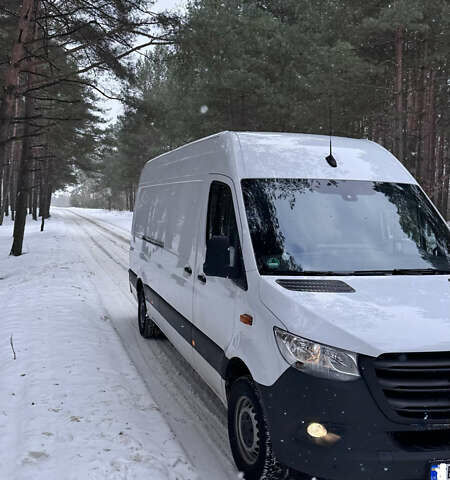 Белый Мерседес Sprinter, объемом двигателя 1.99 л и пробегом 69 тыс. км за 35000 $, фото 1 на Automoto.ua